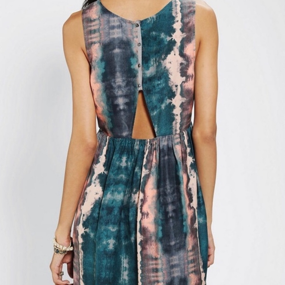 Ecote peek-a-boo babydoll dress 🔮